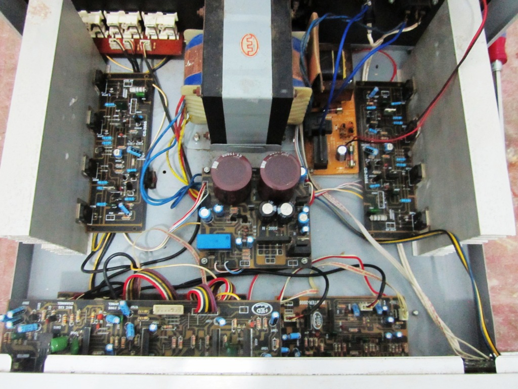 amply bị rò điện 2