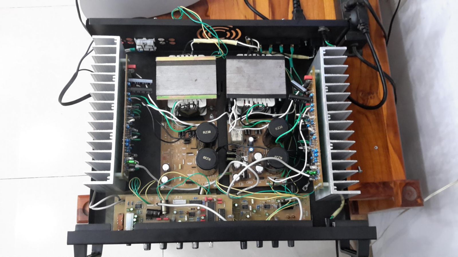 Dịch vụ sửa amply tại nhà Hải Dương tâm tâm với công việc
